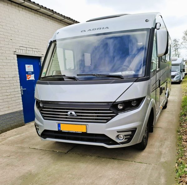 Adria sonic supreme camper AUTOMAAT bouwjaar 2022 - Afbeelding 3