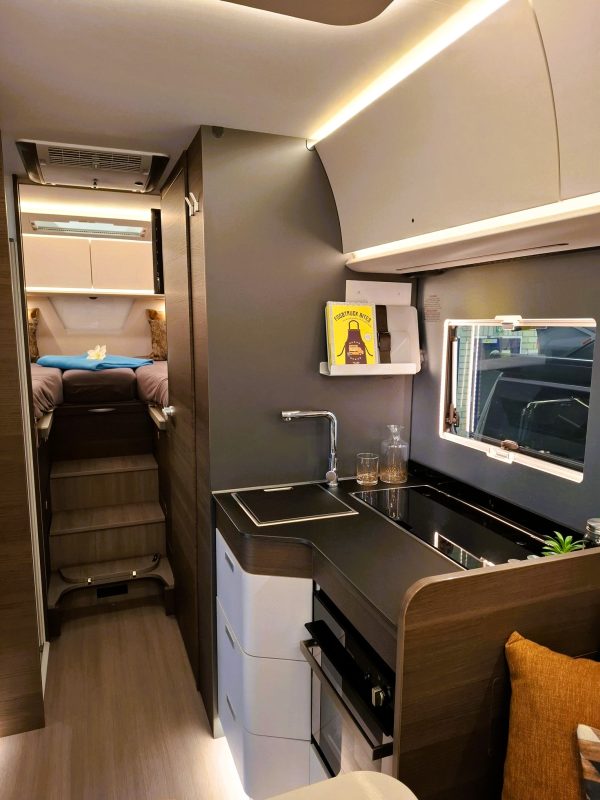 Adria sonic supreme camper AUTOMAAT bouwjaar 2022 - Afbeelding 19