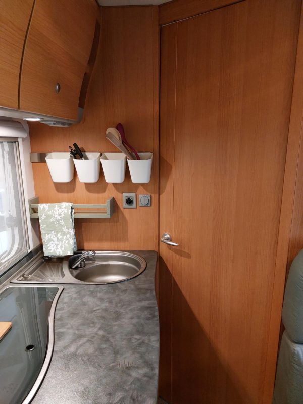 Mooie Knaus sport traveller R08 van 2004 - Afbeelding 11