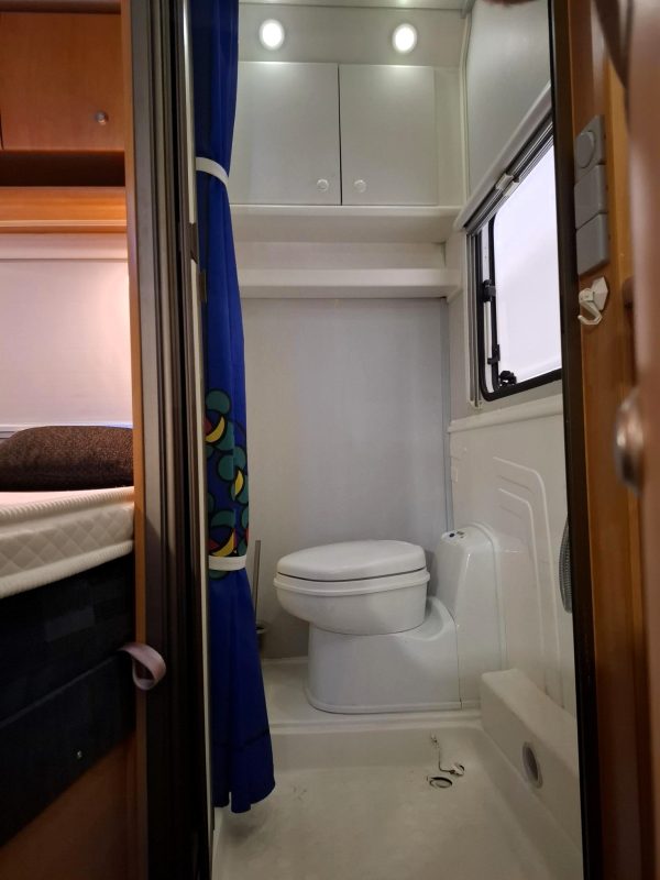 Knaus / Eifelland TI  half intergraal camper van 2002 - Afbeelding 19