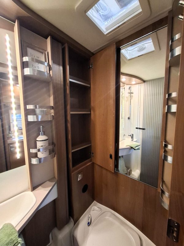 Prachtige Knaus Van TI 650 MEG - Afbeelding 9