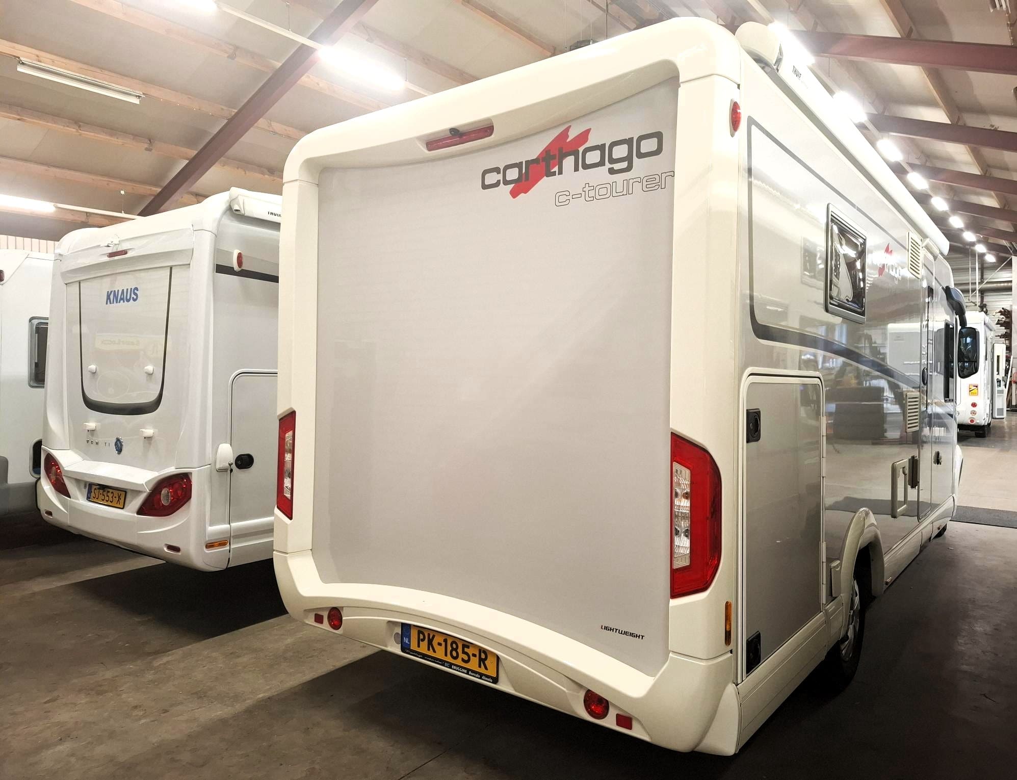 Prachtige Carthago integraal camper C tourer van 2017 - Afbeelding 4